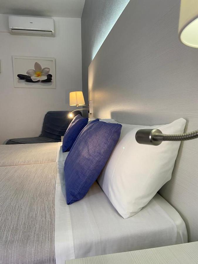 Hostal Pitiusa Ibiza stad Exteriör bild