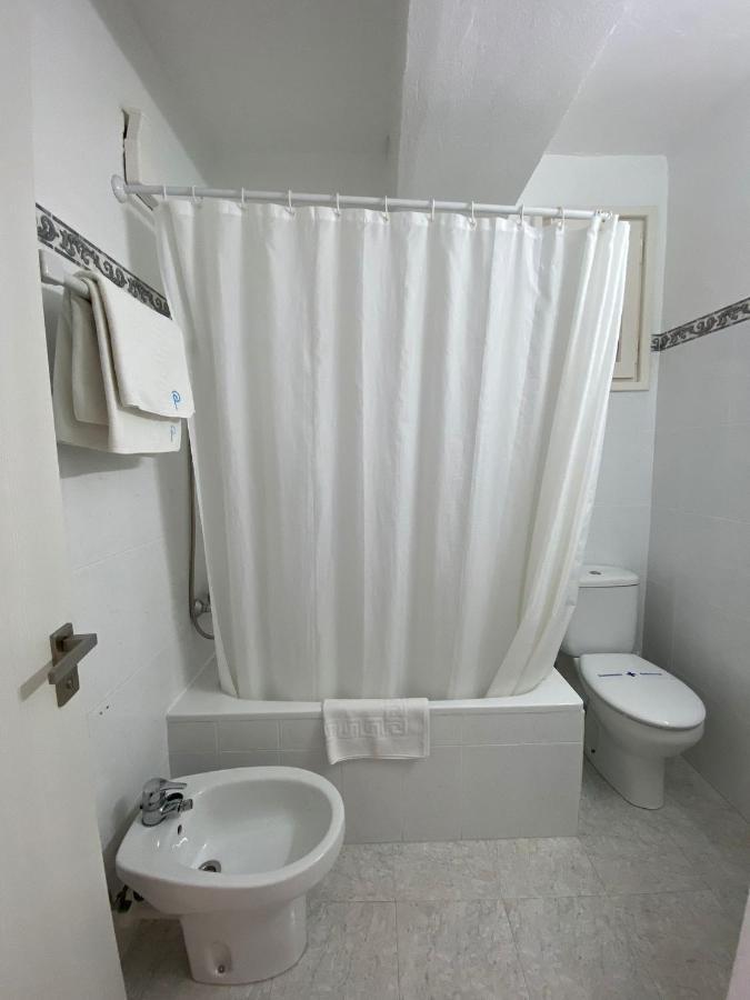 Hostal Pitiusa Ibiza stad Exteriör bild
