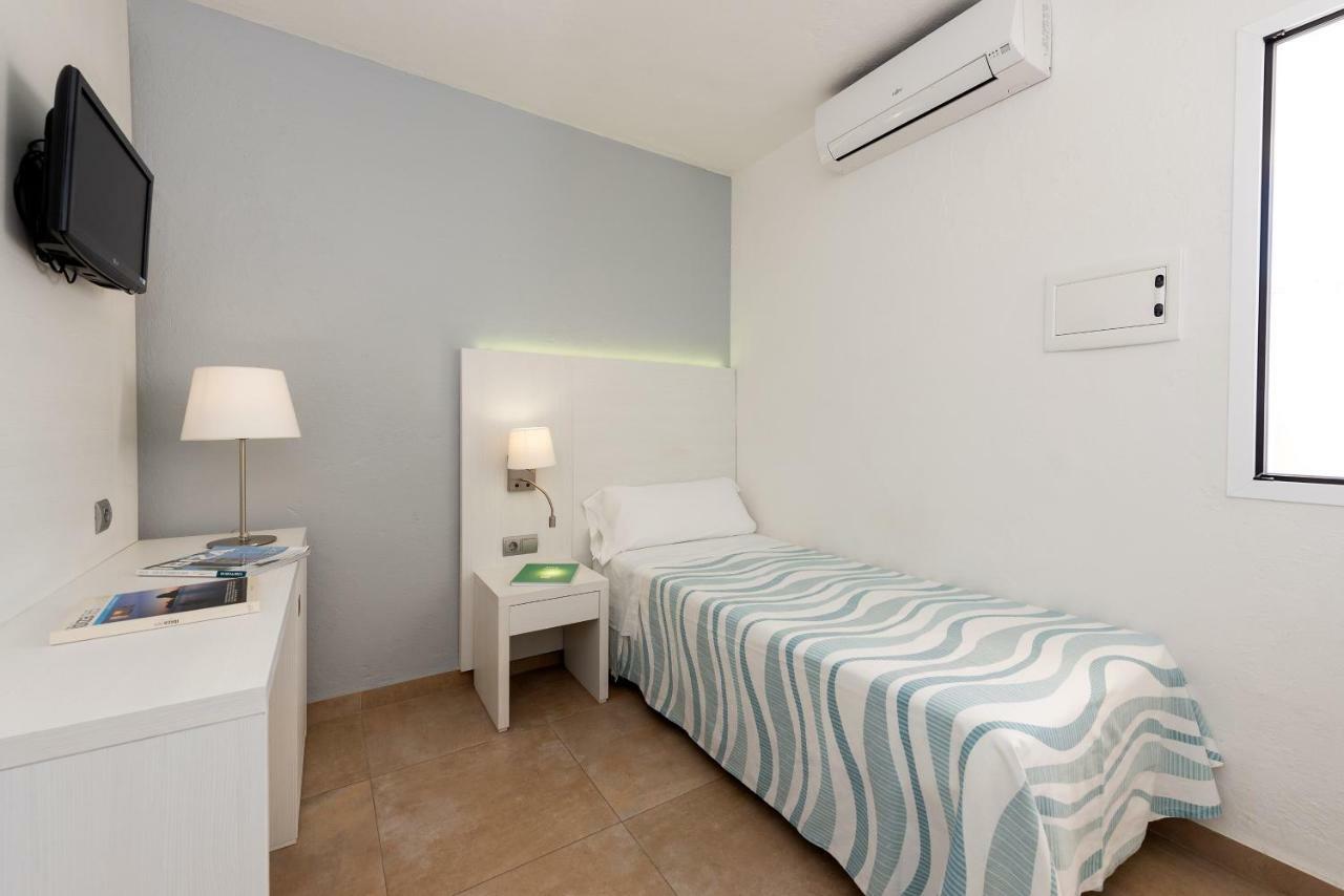 Hostal Pitiusa Ibiza stad Exteriör bild